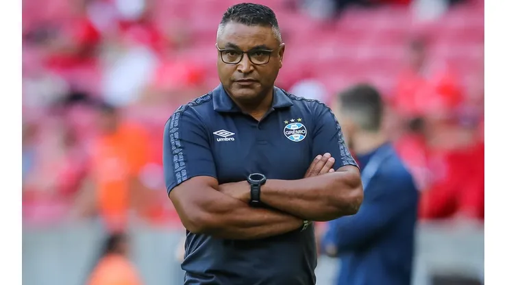 Pedro H. Tesch/AGIF. Roger Machado vê bom desempenho do Grêmio no jogo de ida da final do Gauchão.