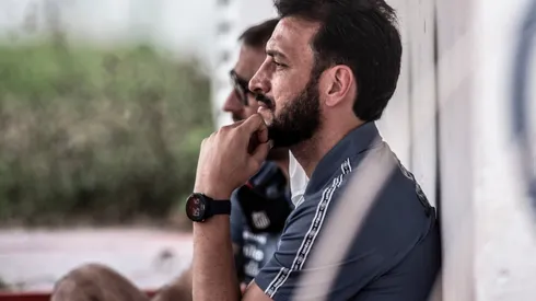 Futebol x Gestão: os empecilhos no 'caminho' do Santos para contratar reforços para a temporada