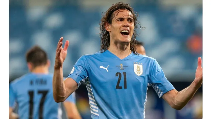 Foto: Gil Gomes/AGIF - Cavani deve permanecer na Europa na próxima temporada
