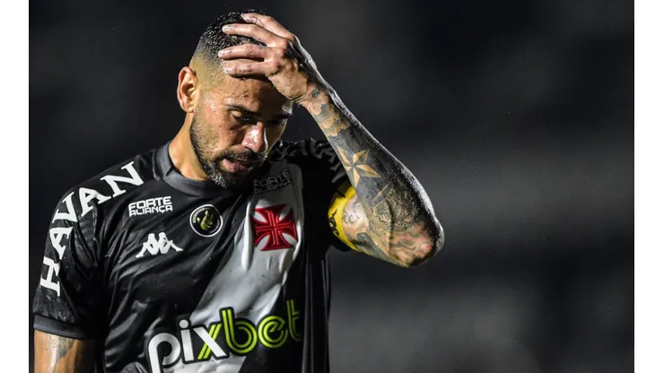 Foto: Thiago Ribeiro/AGIF - Após deixar o Vasco, Castán é anunciado por novo Clube