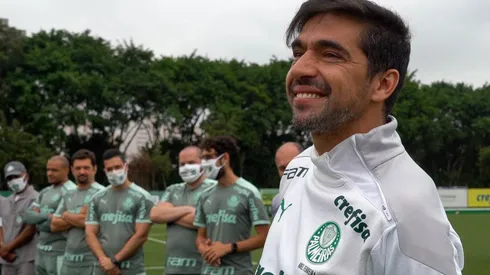 Abel se encanta com atacante do Palmeiras e rasga elogios: