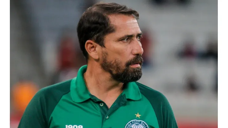Foto: Gabriel Machado/AGIF - Morínigo deve receber reforço no meio-campo do Coritiba