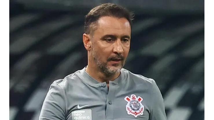 Vitor Guedes não poupa críticas ao desempenho do Corinthians e manda recado para Vítor Pereira; CONFIRA