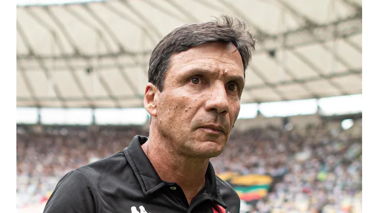 Zé Ricardo é pego de surpresa e meio-campista está de saída do Vasco; CONFIRA