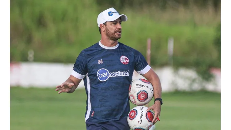 Foto: (Flickr Oficial Náutico/Tiago Caldas/CNC) - Felipe Conceição deve perder um defensor no Náutico para o restante da temporada