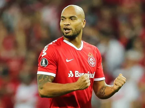 Medina surpreende em treino e muda esquema do Inter; Moledo pode ser 'peça-chave'