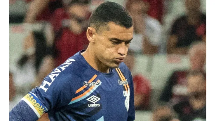 Flamengo vê dificuldade por Santos e parte para contratar outro goleiro