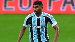 Foto: Pedro H. Tesch/AGIF | Parte da torcida se irrita com presença de Thiago Santos na relação do Imortal