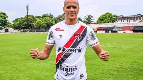 Lenilson Santos/Ferroviário. Derley agradece oportunidade do Ferroviário e revela motivação para jogar pela equipe.