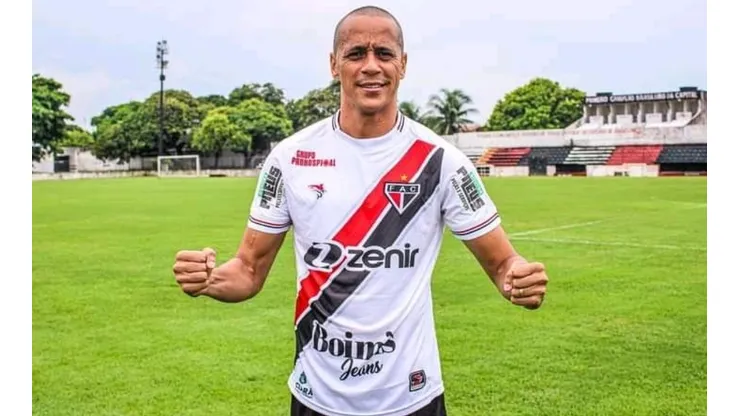 Lenilson Santos/Ferroviário. Derley agradece oportunidade do Ferroviário e revela motivação para jogar pela equipe.