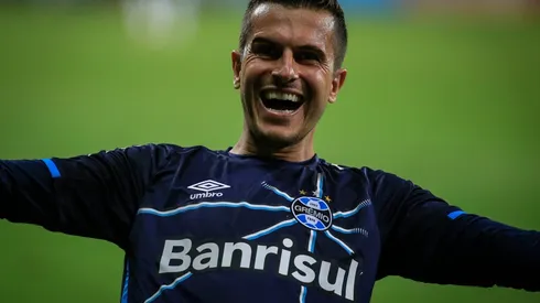 Foto: Thomas Santos/AGIF - Grohe está muito bem no Al-Ittihad, mas continua acompanhando o Grêmio de longe