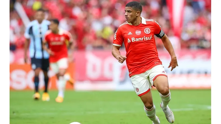 Foto: Pedro H. Tesch/AGIF - Taison fez declarações duras após o Gre-Nal