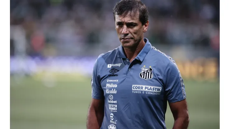 Ettore Chiereguini/AGIF - Atacante pedido por Bustos se afasta do Santos