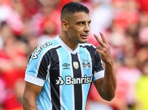 Diego Souza não perde chance e "zoa" Inter após classificação do Grêmio