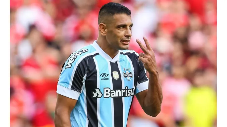 Foto: Pedro H. Tesch/AGIF - Diego Souza: provocou o Inter após classificação do Grêmio no Estadual