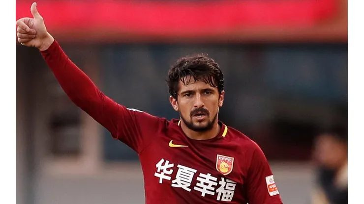Foto: (XIN LI/Getty Images) - Aloísio 'Boi Bandido' deve voltar a atuar no futebol brasileiro depois de passar anos na China, e o Criciúma tem interesse na contratação do atacante