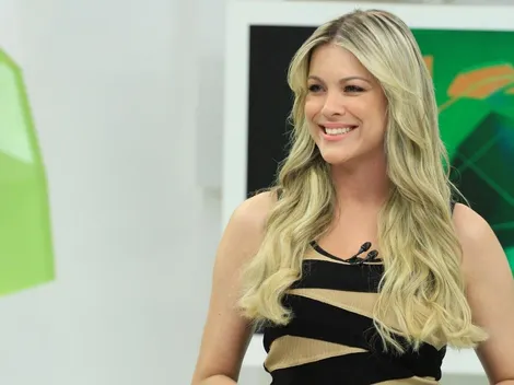 Renata Fan dá invertida em corinthiano e leva torcida do Palmeiras à loucura