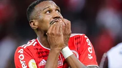Foto: Pedro H. Tesch/AGIF - Edenilson (foto) pode entrar na jogada nas tratativas do Inter por Lucas Braga