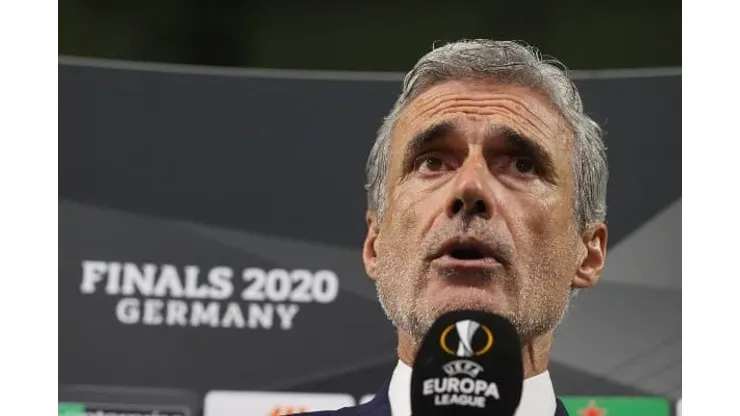 Foto: Wolfgang Rattay/Pool via Getty Images - Luís Castro (foto) indicou Lucas Fernandes para reforçar o Botafogo em 2022