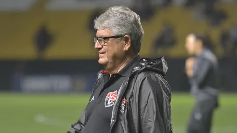 Foto: Lucas Colombo/AGIF | Geninho acumula outras passagens pelo Vitória