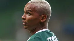 Foto: Marcello Zambrana/AGIF - Deyverson é disputado pelo Vasco com outros três gigantes