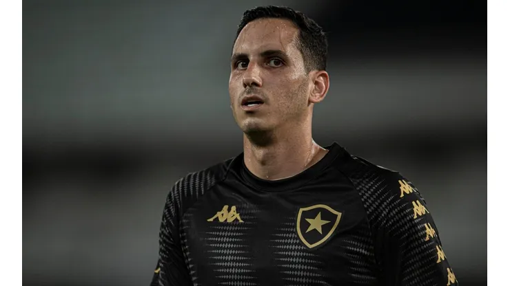 Foto: Jorge Rodrigues/AGIF | Gatito Fernández na Seleção faz Botafogo consultar ex-Grêmio no Mundo Árabe
