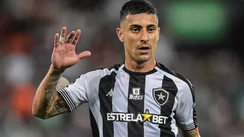 Foto: Thiago Ribeiro/AGIF - Sampaio: estreou com a camisa do Botafogo no clássico com o Fluminense