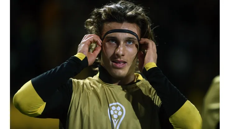 Foto: Ernesto Ryan/Getty Images - Canobbio deseja sair do Peñarol e defender o Athletico, confirma empresário que pressiona clube carbonero