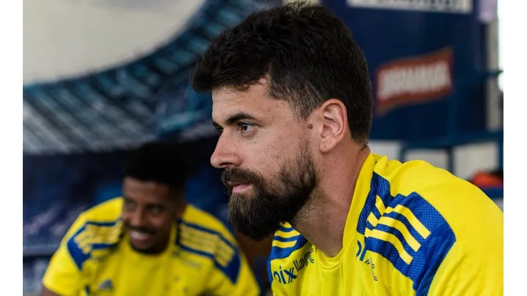 Foto: Gustavo Aleixo/Cruzeiro - Canesin volta ao time titular e deve armar as jogadas do Cruzeiro diante do Athletic Club