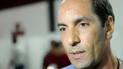 Edmundo palpitou sobre o novo camisa 9 do Palmeira (Foto: Daniel Ramalho/AGIF)