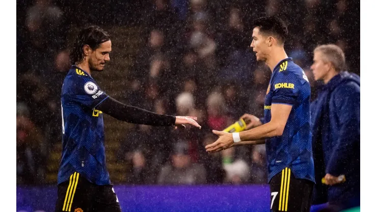 Cavani e Cristiano Ronaldo podem estar de saída do United, que tem brasileiro como potencial substituto