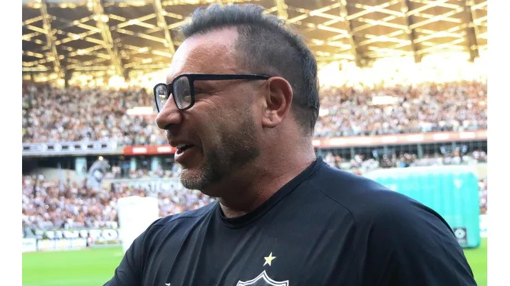 Foto: Fernando Moreno/AGIF - Antonio Mohamed tem desfalques importantes para os duelos da semifinal