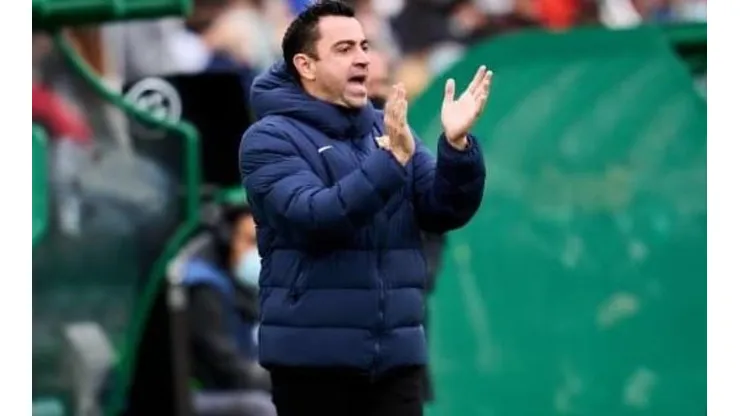 Treinador rival se rende ao trabalho de Xavi no Barcelona e o exalta: "Está indo muito bem"