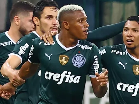 “Ficou fácil”; Destaque do Derby, Danilo 'dedura' estratégia que 'deu um nó' no meio-campo do Corinthians