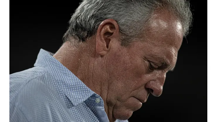 Jorge Rodrigues/AGIF - Professor passa pela primeira 'turbulência' no Fluminense