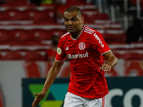 Medina relaciona 25 jogadores para o clássico Gre-Nal