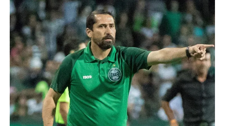 Foto: (Robson Mafra/AGIF) - Gustavo Morínigo analisou o início de temporada do Coritiba, admitindo que existem pontos a serem melhorados