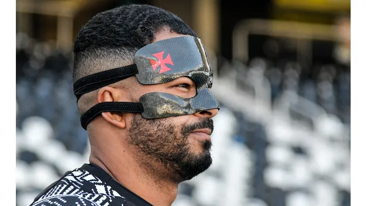 Thiago Ribeiro/AGIF - Thiago Rodrigues, do Vasco, cutuca o Flamengo