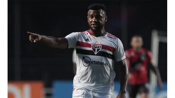 Fotos: Rubens Chiri / saopaulofc.net / Divulgação - Luan: voltou a atuar pelo São Paulo contra o Manaus na Copa do Brasil