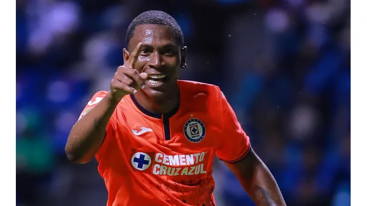 Foto: Manuel Velasquez/Getty Images/México - Bryan Angulo: na mira do Santos para