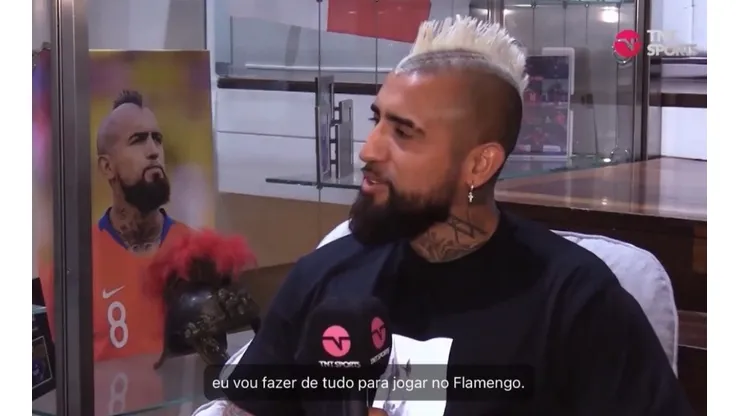 Foto: Reprodução TNT Sports/YouTube | Vidal afirma que vai fazer de tudo para jogar pelo Flamengo