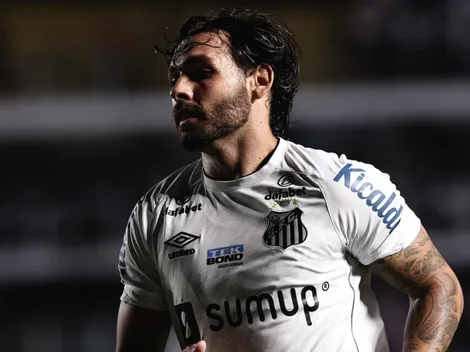 Bustos ainda está a procura do time ideal no Santos