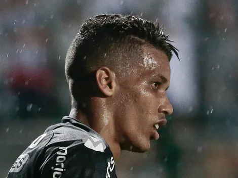 Staff de Pedrinho expõe decisão sobre futuro de atacante