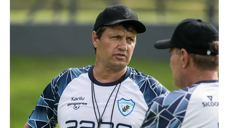 Foto: (Flickr Oficial Londrina/Ricardo Chicarelli/Londrina EC.) - Adilson Batista ganhou um novo reforço no Londrina