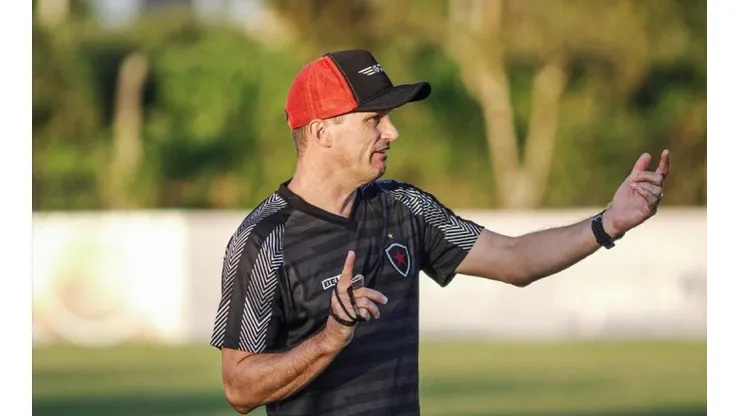 Divulgação. Comandante do Belo quer zagueiro mais experiente para fortalecer defesa da equipe.