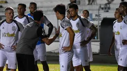 Foto: (Flickr Oficial Ponte Preta/Álvaro Jr./PontePress) - A Ponte vive situação dramática no Campeonato Paulista