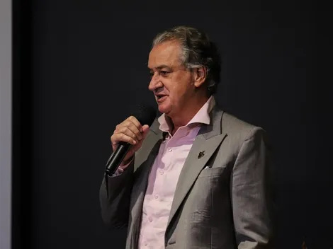 Sérgio Coelho explica como venceu a concorrência com Palmeiras e Flamengo para repatriar Júnior Alonso