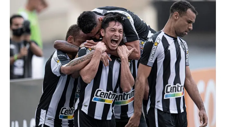 Jorge Rodrigues/AGIF - Oyama vai voltar ao futebol carioca
