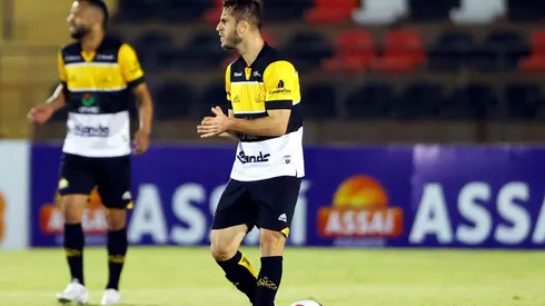 Foto: Thiago Calil/AGIF - Fellipe Mateus destacou como pode ajudar a vencer o Goiás