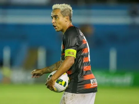 Jádson se 'esquiva' e manda recado ao Vitória: "Tenho feito a minha parte"